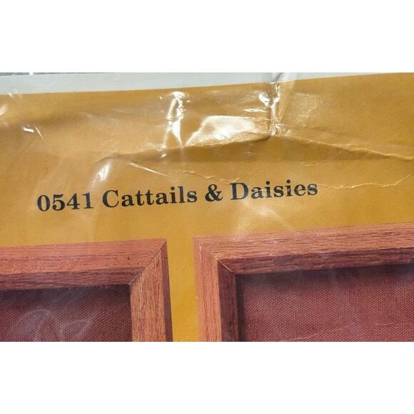 NEW Creative Circle Vintage Stitchery Kit 1984 Cattails & Daisies Two 8x10 Pics - Picture 4 of 6